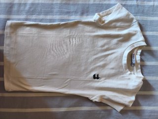 Camiseta Bershka varios colores. Talla xs.