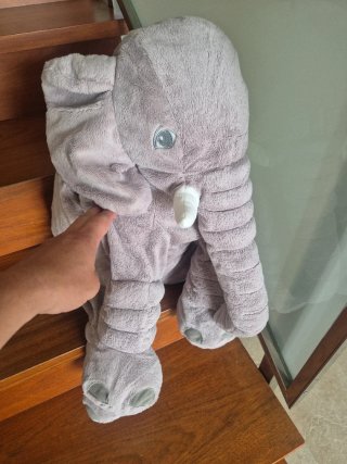 Lote peluches: oso rosa, muñeca y más