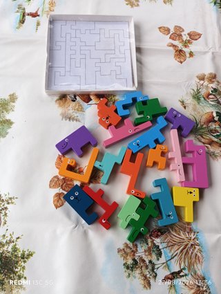Puzzle madera animales caja guía +3 años