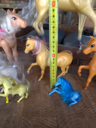 Lotto 7 Cavalli Giocattolo Barbie Pony Puledri