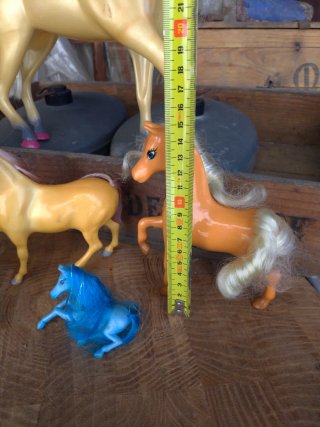 Lotto 7 Cavalli Giocattolo Barbie Pony Puledri