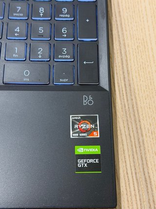 Portátil HP Pavilion 15-ec1004ns Negro/Gris