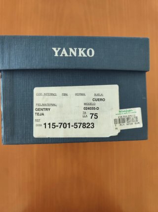Zapatos Yanko Marrones
