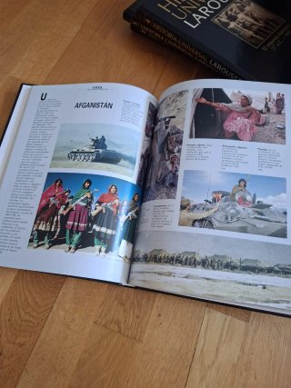 Enciclopedia de HISTORIA UNIVERSAL LAROUSSE