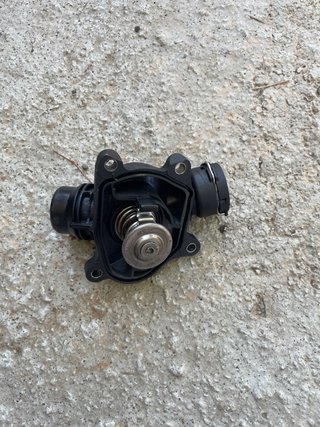 Tapa termostato BMW E46 320D 150cv