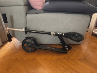 Patinete Lionelo Negro