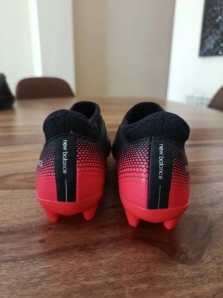 Botas Fútbol Niño New Balance Tekela T.31