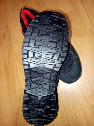 Zapatos de seguridad Cofra negros y rojos