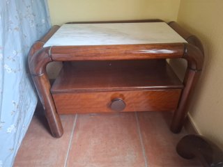 Muebles dormitorio caoba y mármol años 70