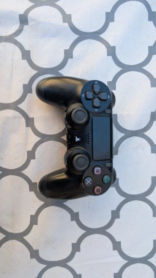 Consola PS4 Slim + Mando + NBA 2K24