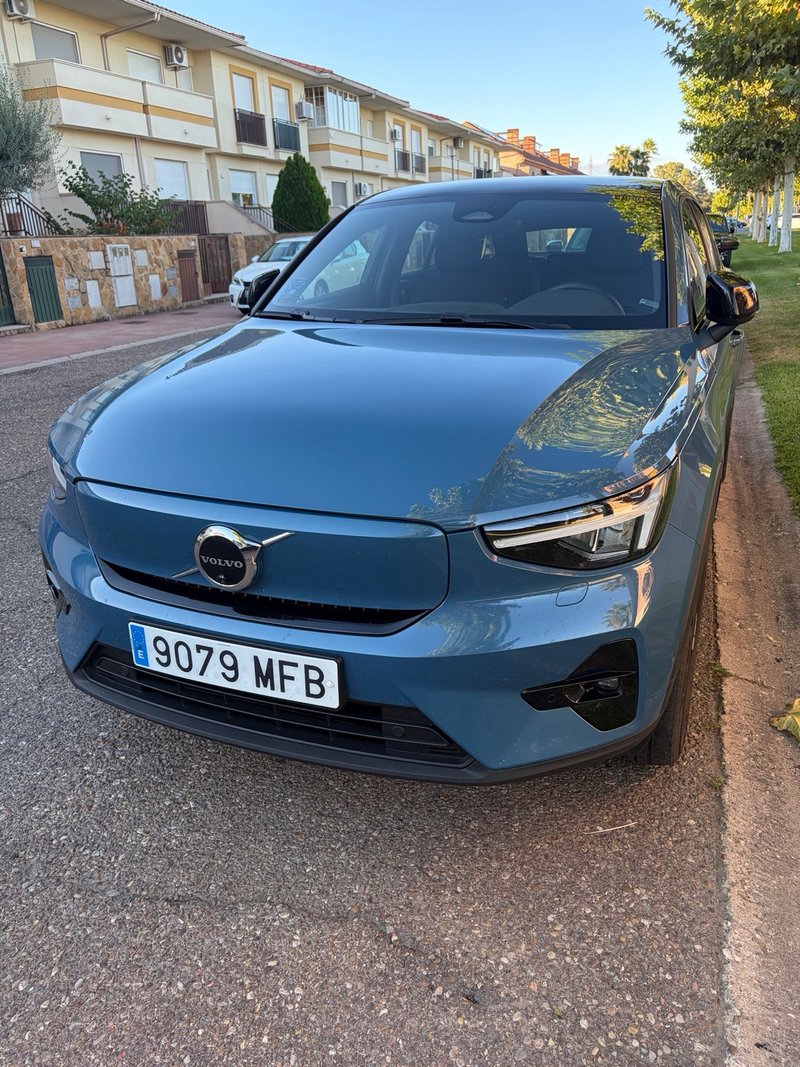 Volvo C40 2023 - foto 1