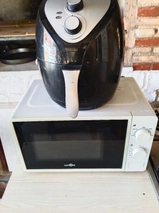 Cocina completa con horno y microondas