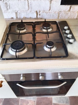 Cocina completa con horno y microondas