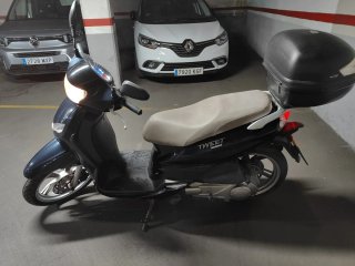 Peugeot Tweet 125 2022-23 Scooter