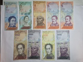 Lote de 50 Billetes Extranjeros Varios Países
