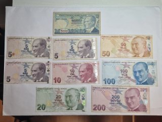 Lote de 50 Billetes Extranjeros Varios Países