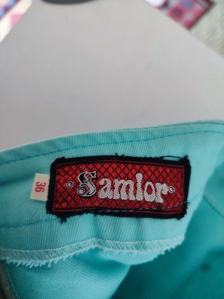 Pantalón culotte turquesa TXXS