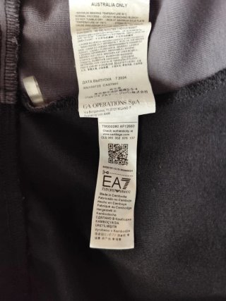 EA7 Emporio Armani Pantalón Corto Hombre