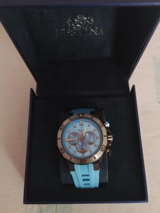 Reloj Festina Cronógrafo Azul y Dorado