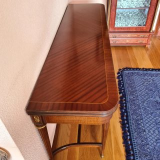 Mesa consola extensible estilo clásico de madera
