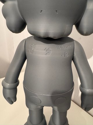 Figura Kaws 42cm