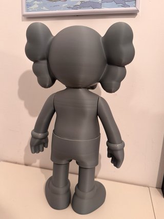Figura Kaws 42cm