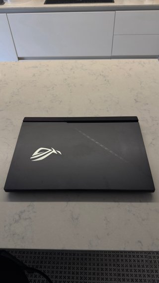 Asus ROG Strix Scar 17 2022