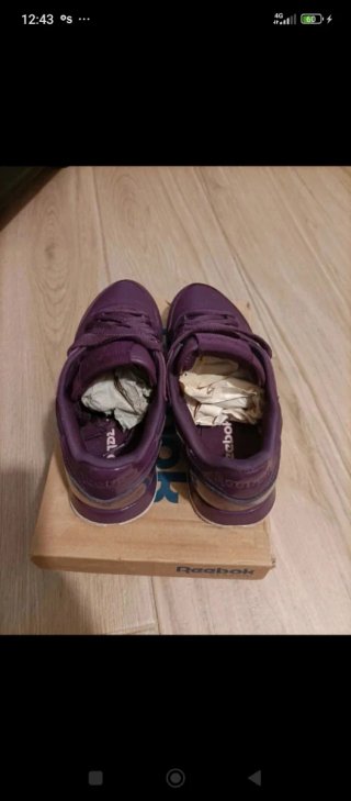 Zapatillas deportivas Reebok moradas y blancas