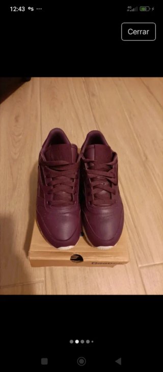 Zapatillas deportivas Reebok moradas y blancas