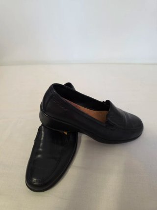 Zapatos de piel negros Stonefly talla 36