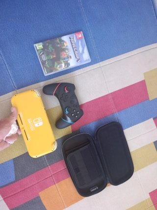 Nintendo Switch Lite + Mando + Minecraft