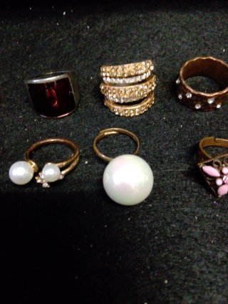 Lote anillos bisutería antiguos