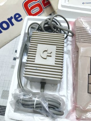 Commodore 64 Computer Personale Completo