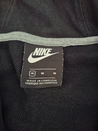 Chaqueta deportiva Nike negra
