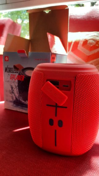 Altavoz Bluetooth KTS-1458 Rojo