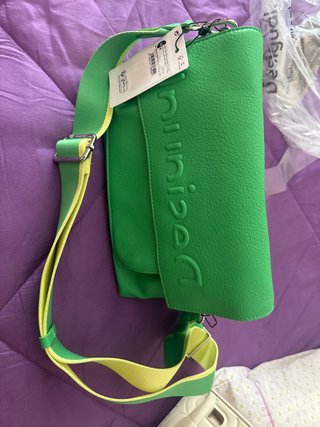 Bolso Desigual verde y amarillo