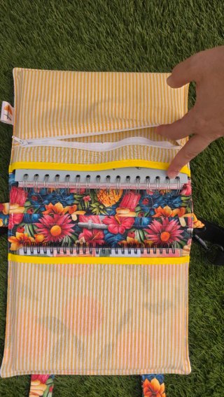 Bolso funda libros multicolor