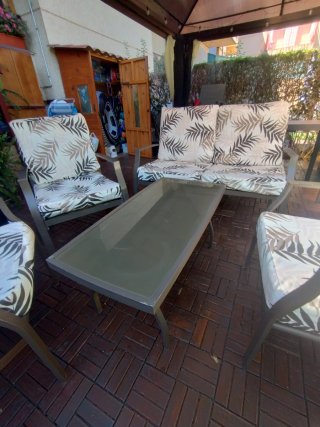Juego Sofá y Mesa Exterior