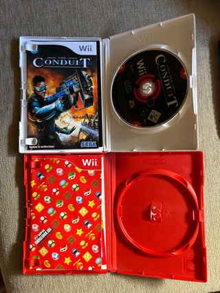 2 Juegos Wii: The Conduit y Mario Bros.
