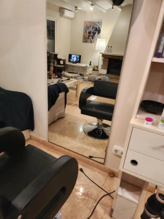 Mobiliario de peluquería completo