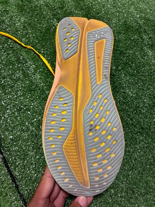 Zapatillas Hoka Mach 6 Blancas/Amarillas