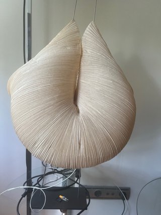 Lampada da tavolo Poul Poul di Ingo Maurer