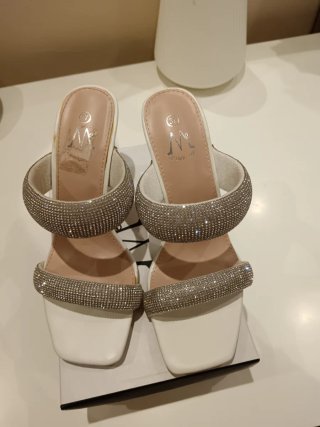 Sandalias brillantes talla 37 sin estrenar