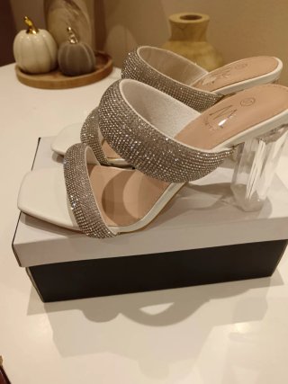 Sandalias brillantes talla 37 sin estrenar