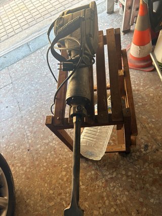 Martillo Eléctrico Makita