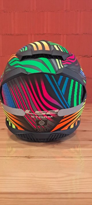 Casco LS2 Storm, practicamente nuevo