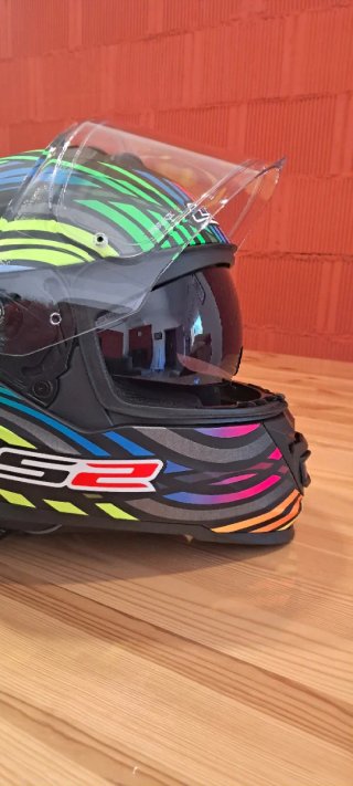 Casco LS2 Storm, practicamente nuevo