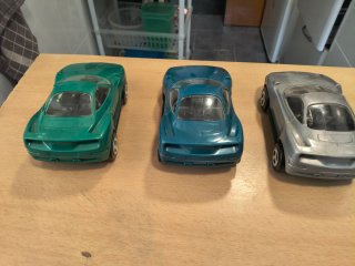 Lote 3 coches de plástico Gozan