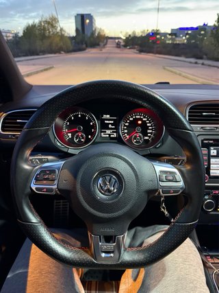 Volkswagen Golf GTI 6