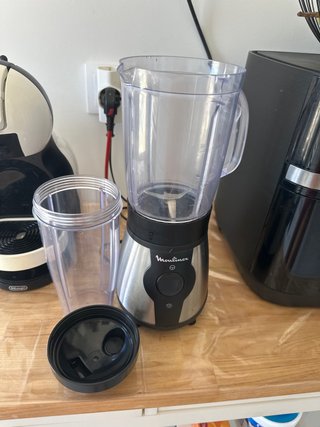 Batidora Moulinex con vaso y tapa